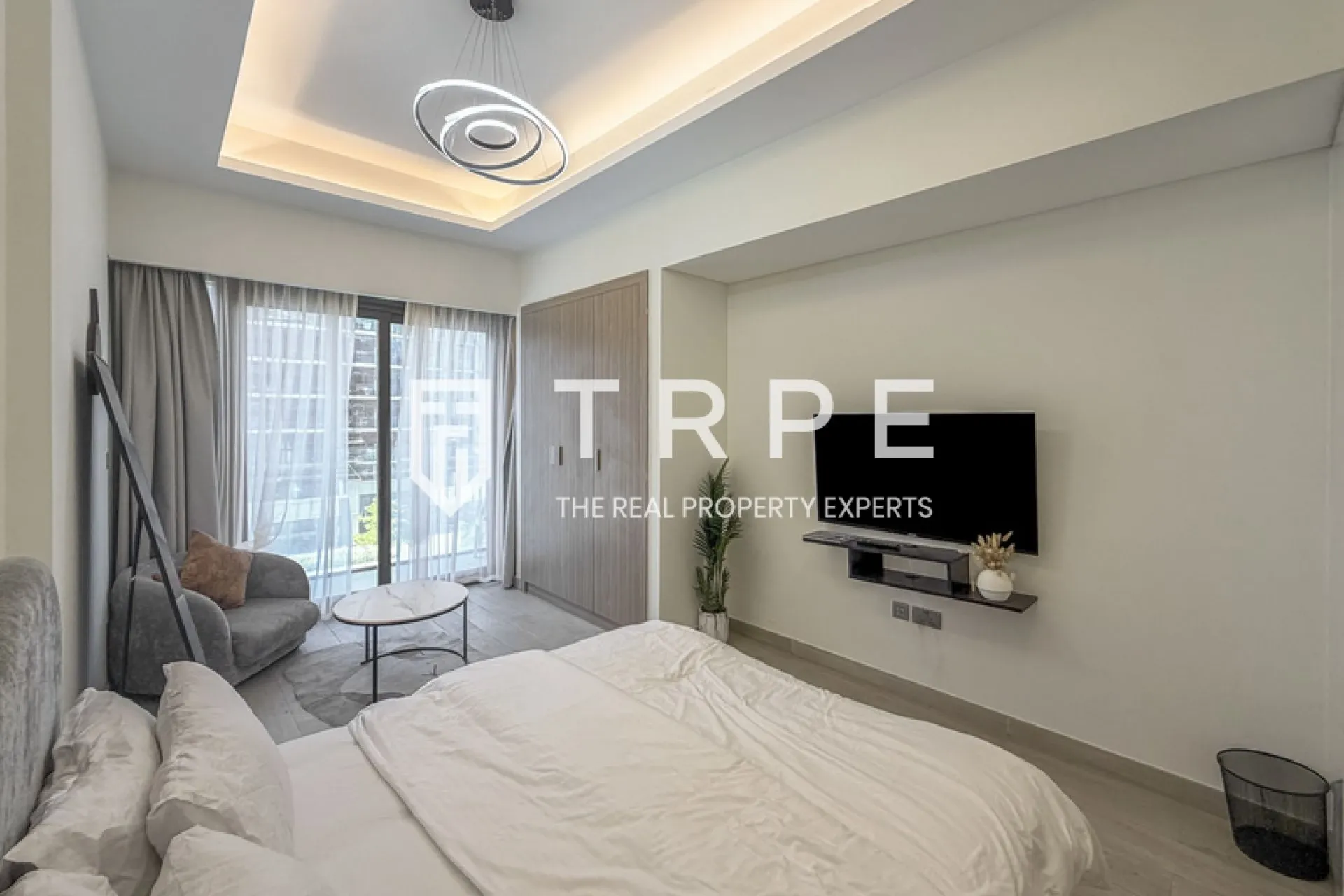 Fully Furnished | Vacant | Boulevard View