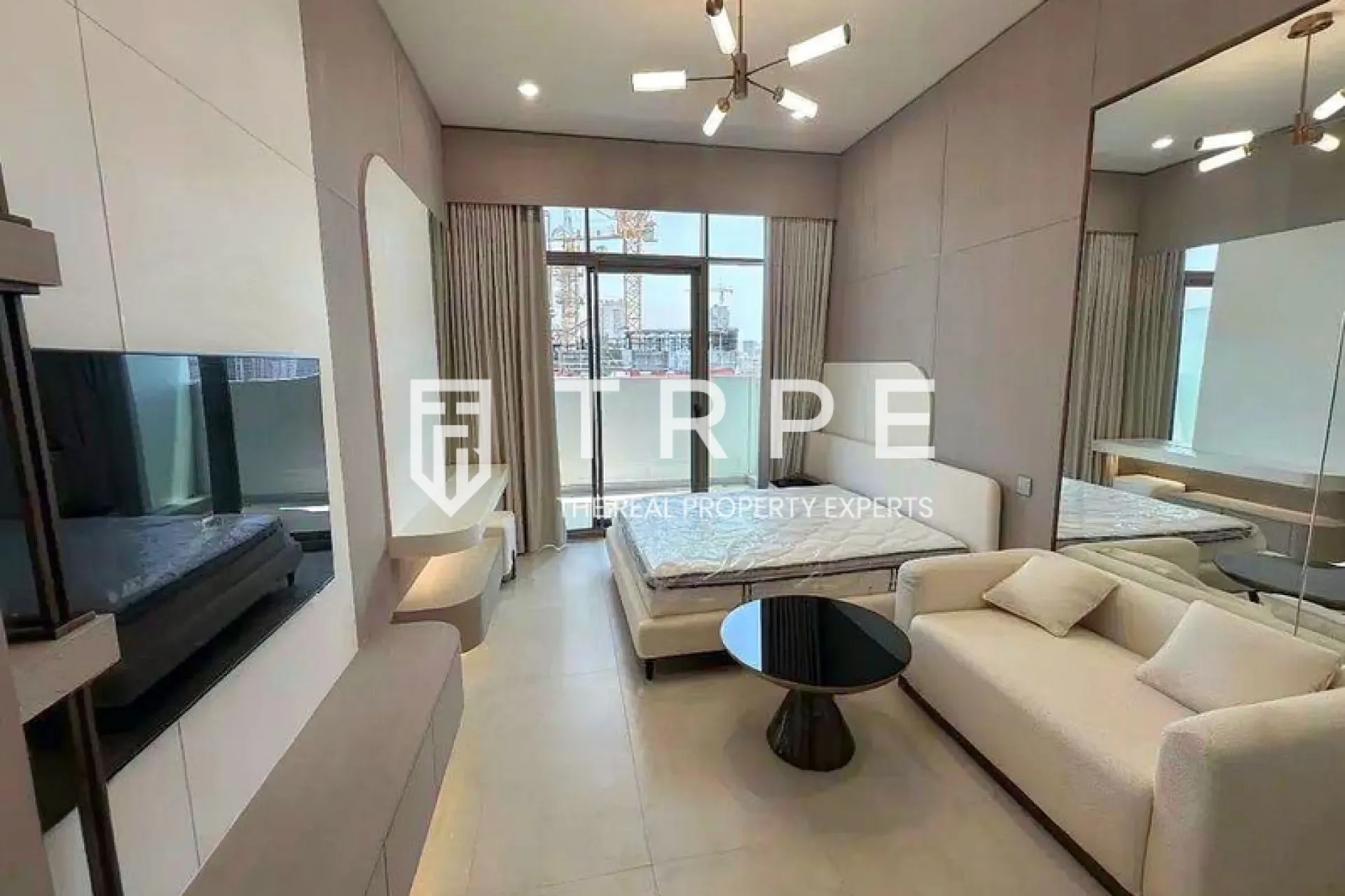 Italian Furnished | Vacant | Great Location