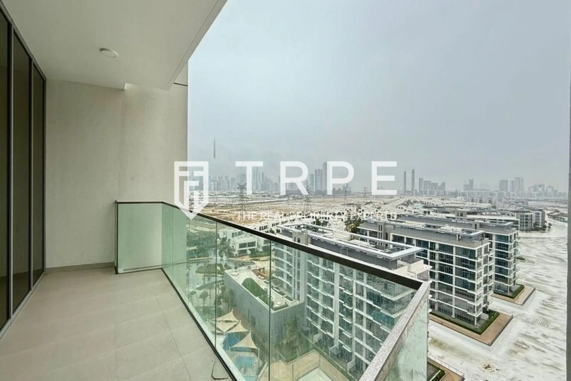 Lagoon View | 2,409 sq ft | District One, MBR City