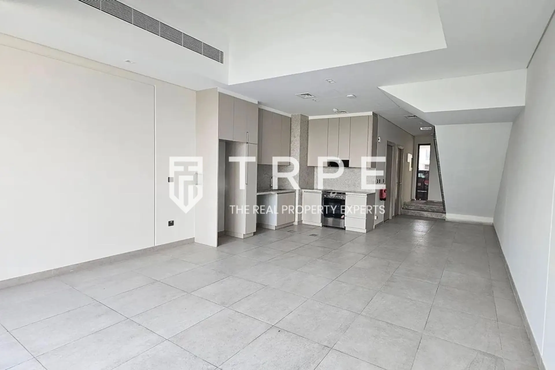 2 BR Townhouse | Single Row | East Facing