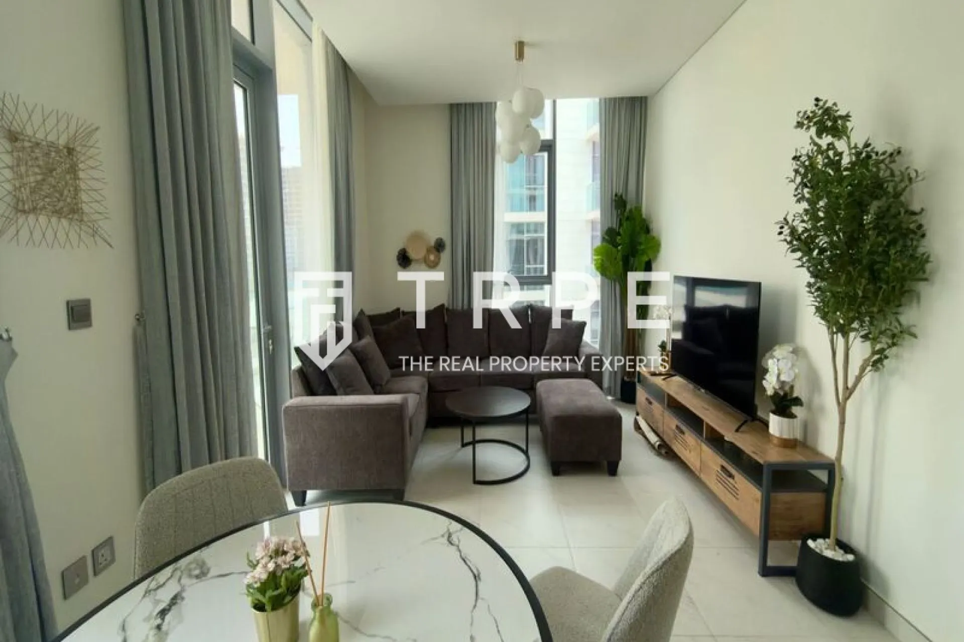 Fully Furnished | Vacant | Lagoon View