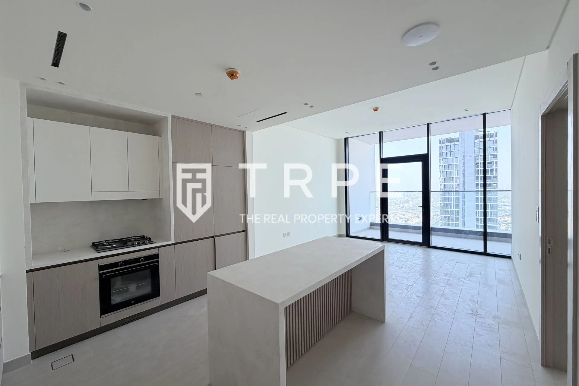 High Floor | Ready to Move In | Brand New