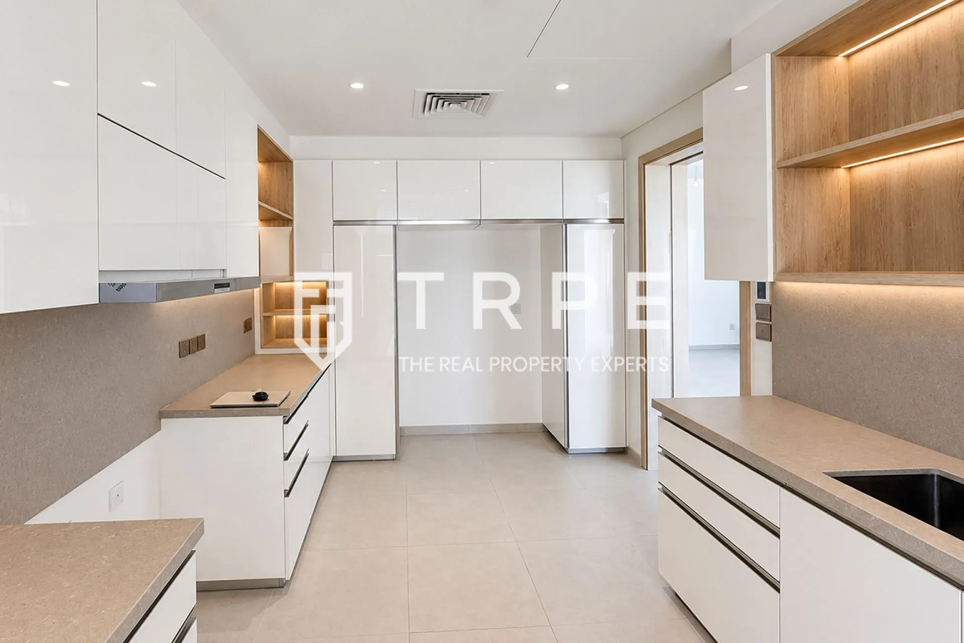 Private Backyard with Pool | 5 Beds + Maid + Driver's room + Storage