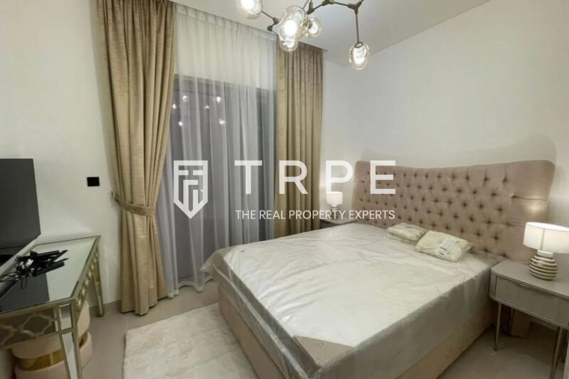 High Floor | Vacant | Fully Furnished