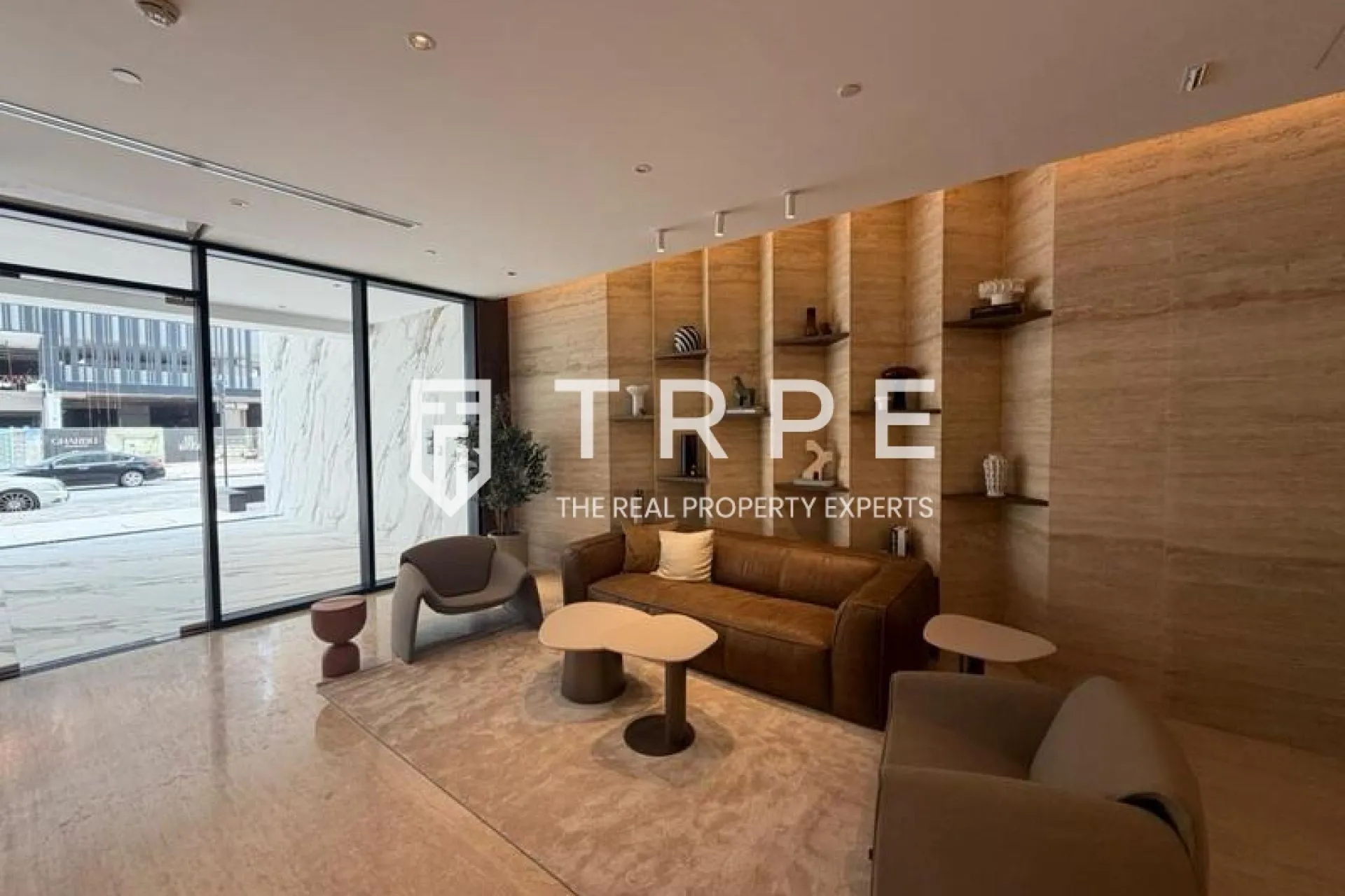 Brand New | Premium | Vacant | Middle Floor