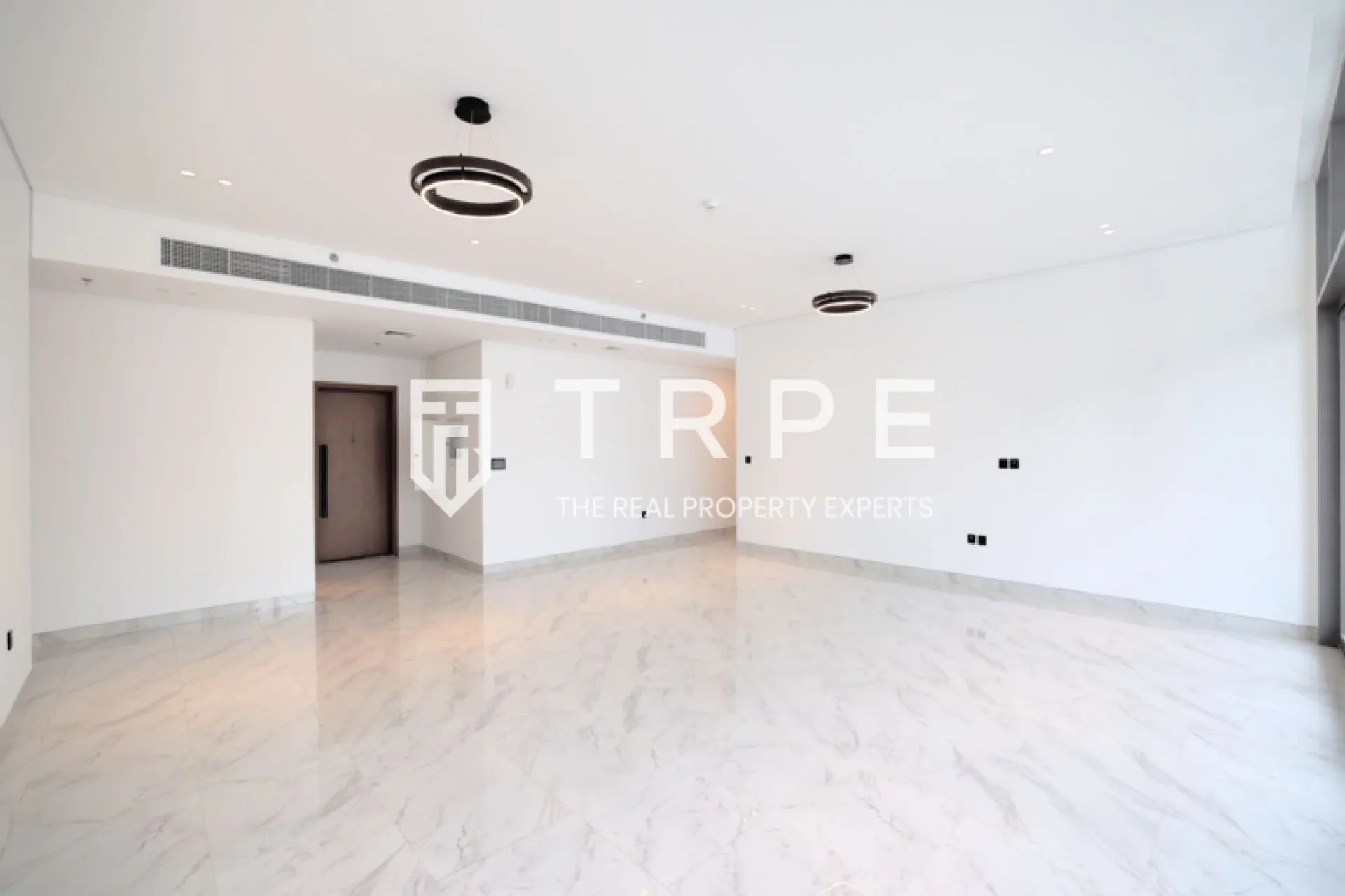 Upgraded 3BR | Smart Home | Royal Regency