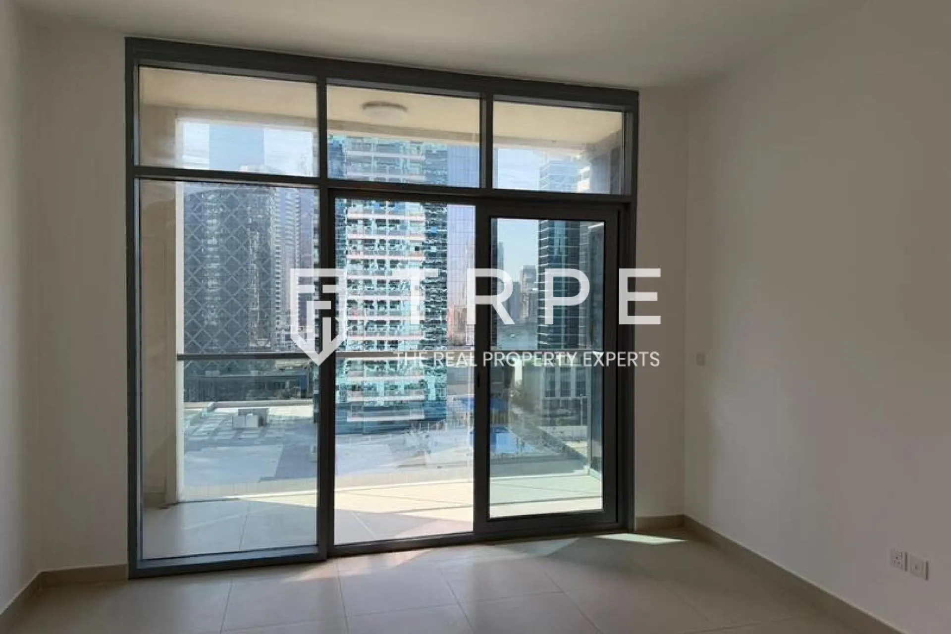 1BR | 885 sq ft | Bellevue Towers, Downtown Dubai