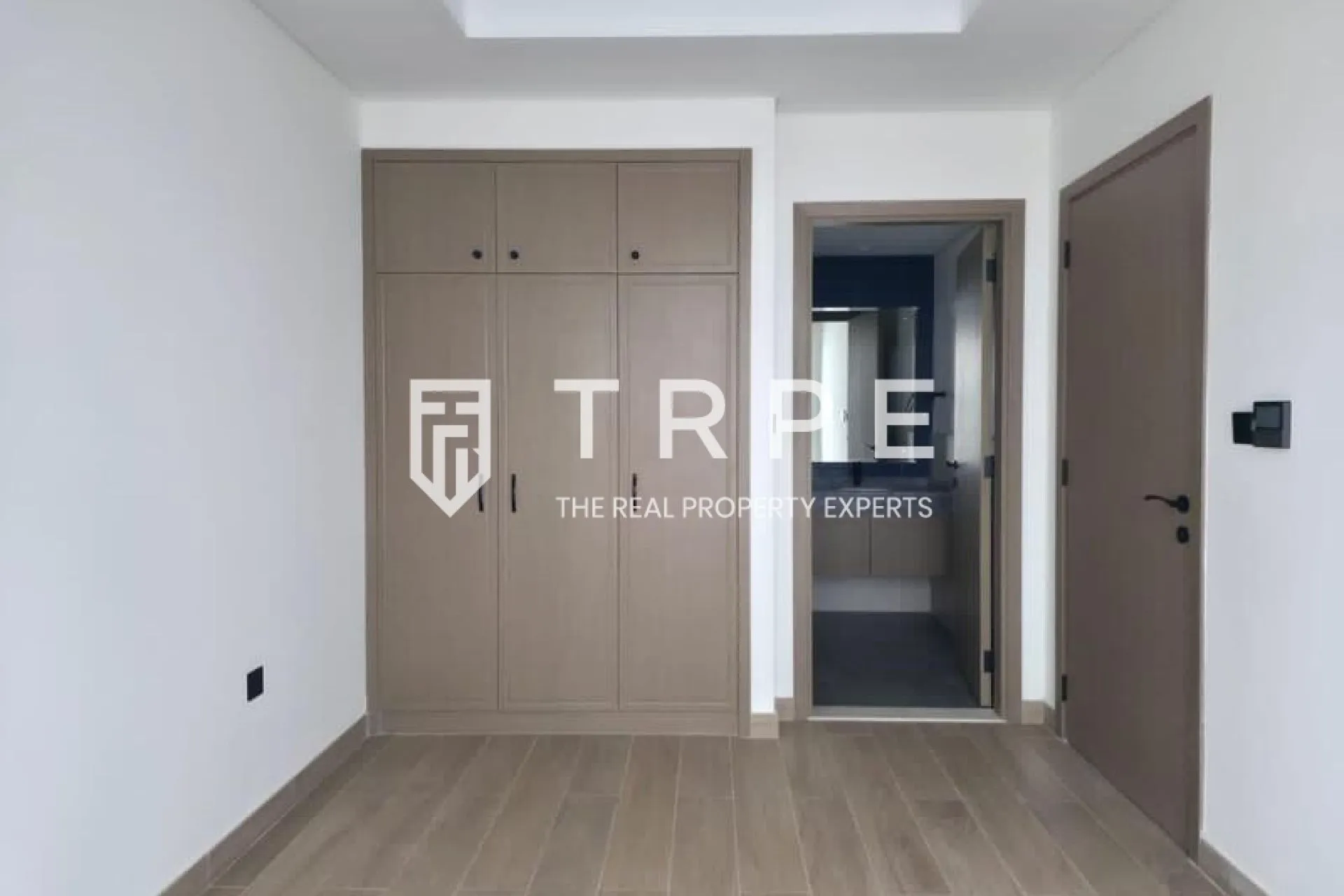 Ready to Move In | Prime Location | Spacious Villa