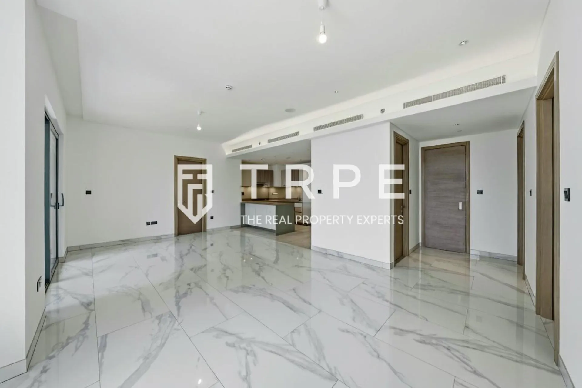High Floor | 2 Beds + Maid | Vacant Now
