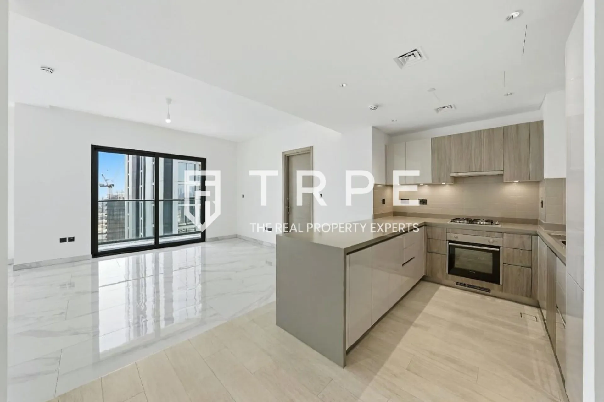 High Floor | 2 Beds + Maid | Vacant Now