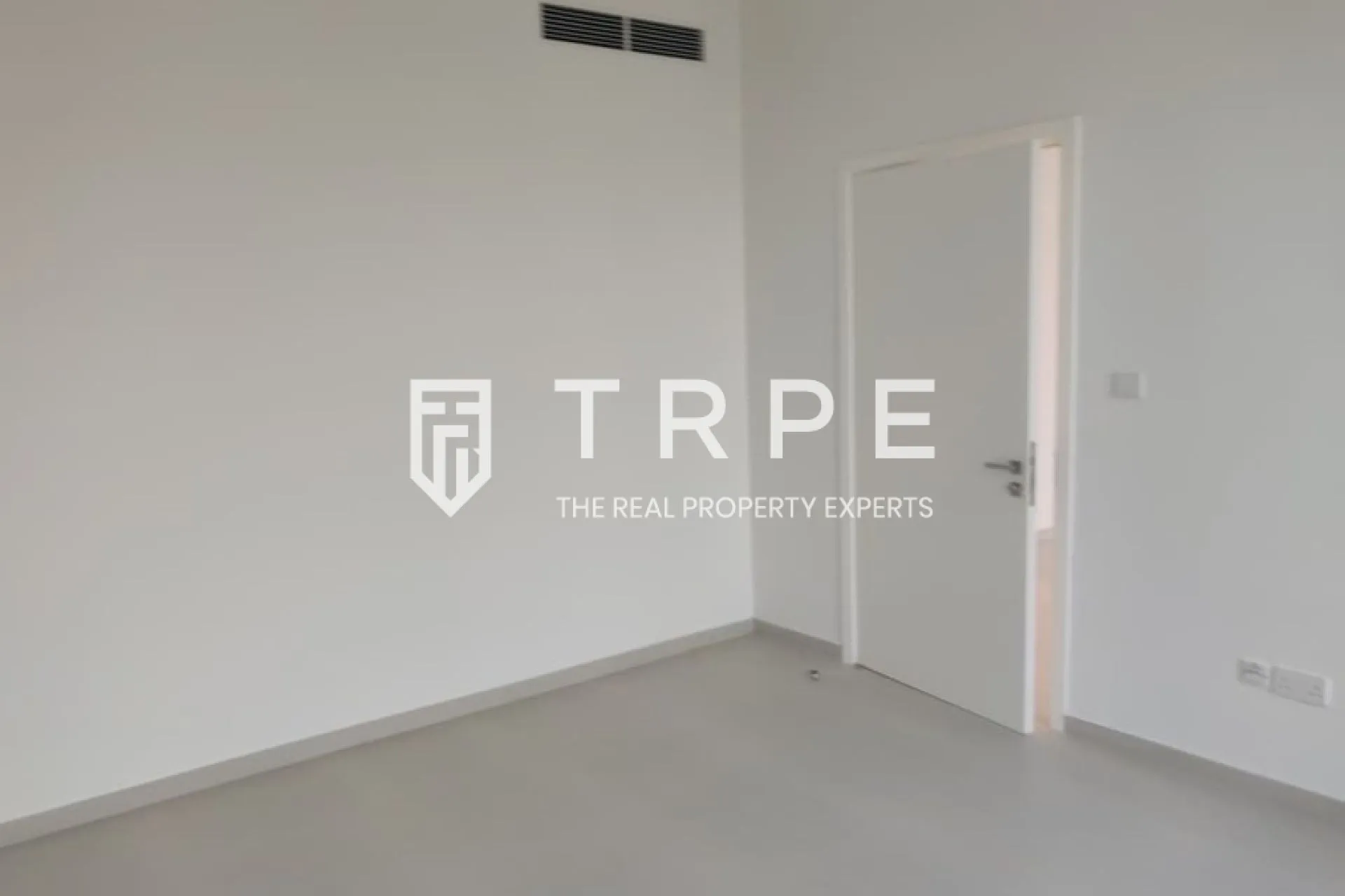 Upgraded | 4BR Townhouse | Jebel Ali Village