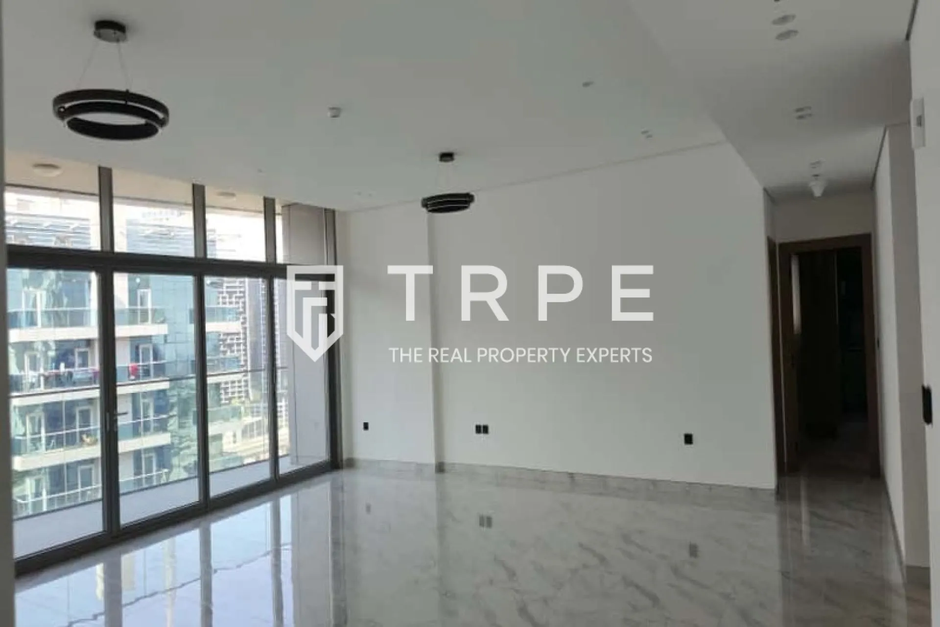 Brand New | Upgraded | Royal Regency, Business Bay