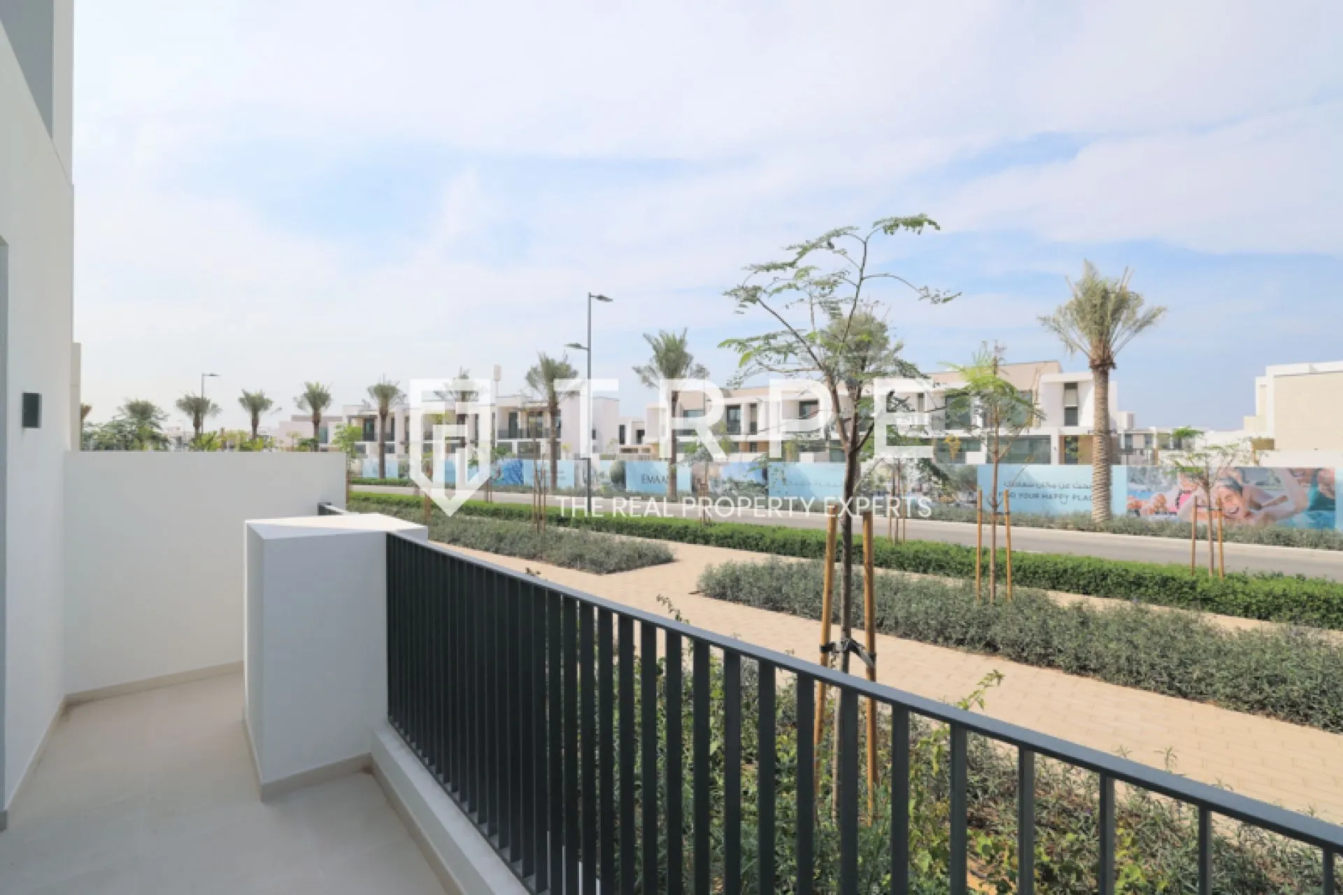 Single Row | Landscaped | Spacious 3BR Villa