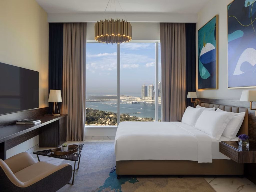 Avani Palm View Dubai Hotel & Suites